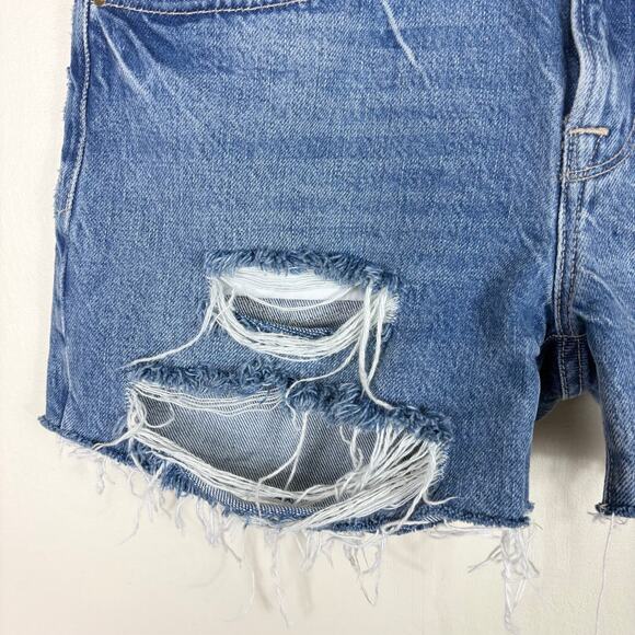 Frame Blue Mid Rise Relaxed Fit Le Grand Garcon Shorts in Montgrove Rips - Picture 4 of 10